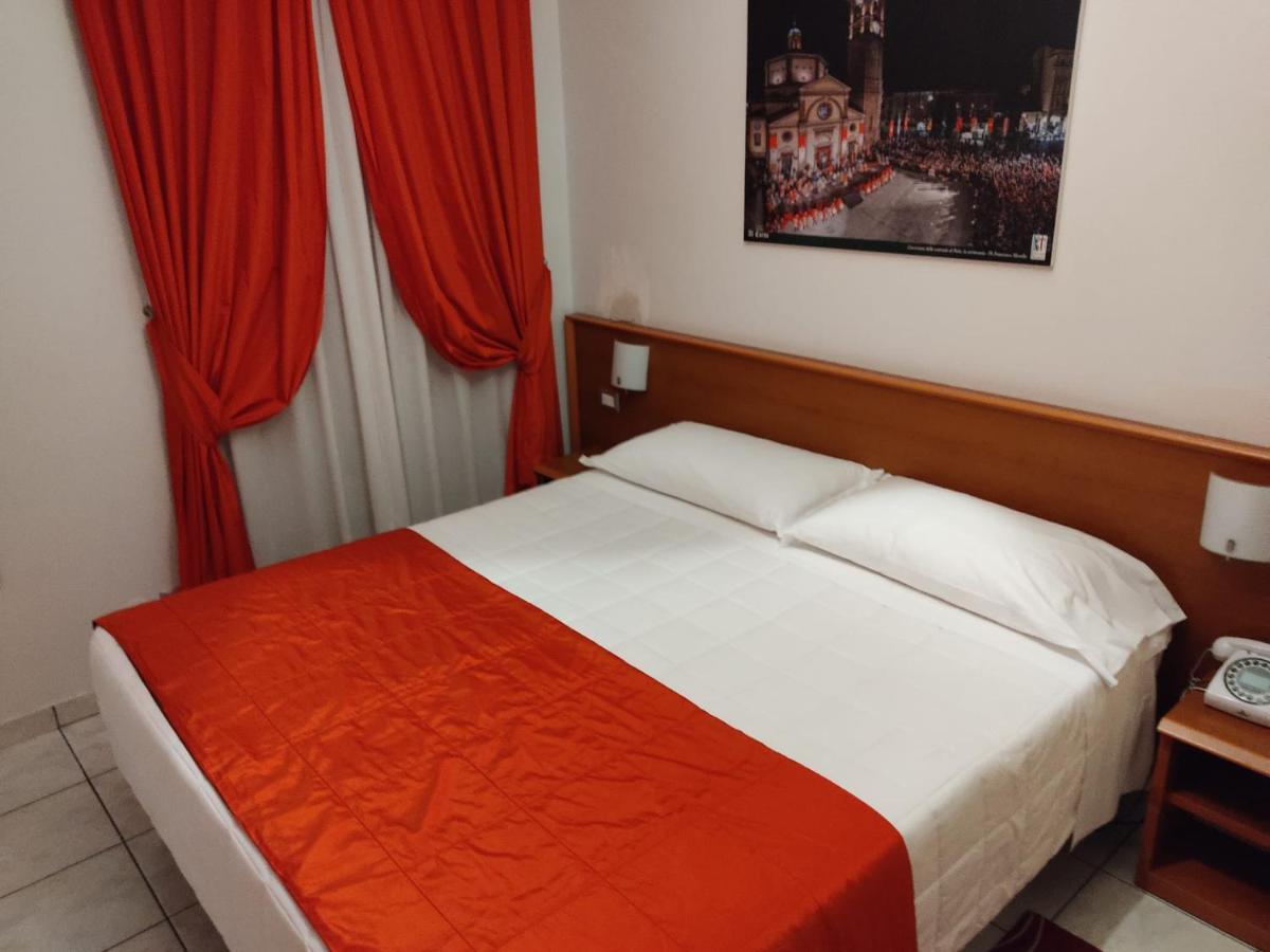 Hotel Al Corso Legnano Exterior photo