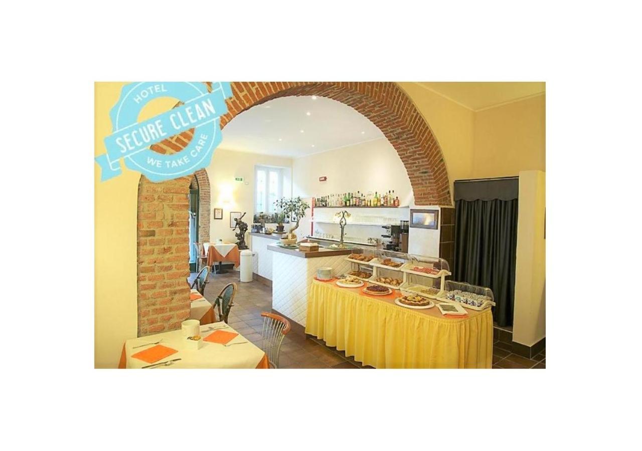 Hotel Al Corso Legnano Exterior photo