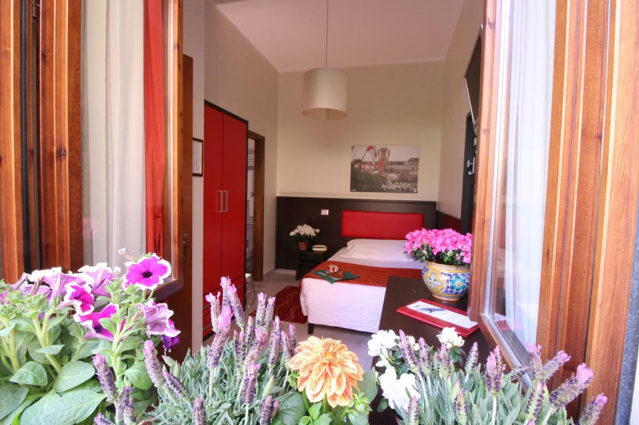 Hotel Al Corso Legnano Exterior photo